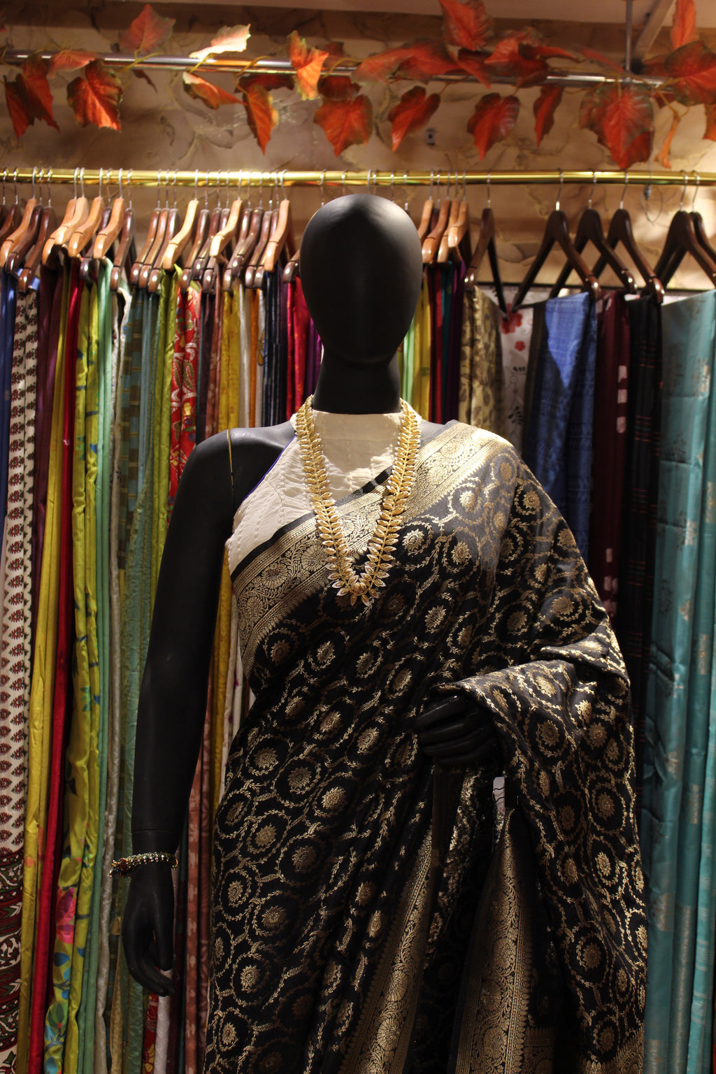 Manipuram Banarasi Silk Saree with Intricate Jal Work