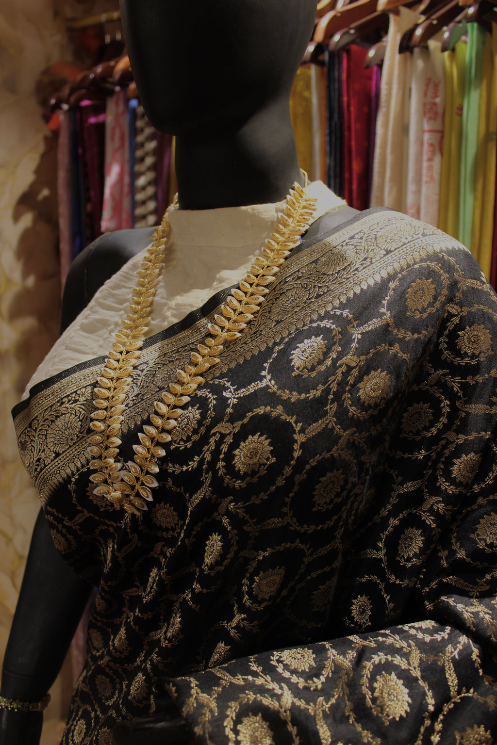 Manipuram Banarasi Silk Saree with Intricate Jal Work