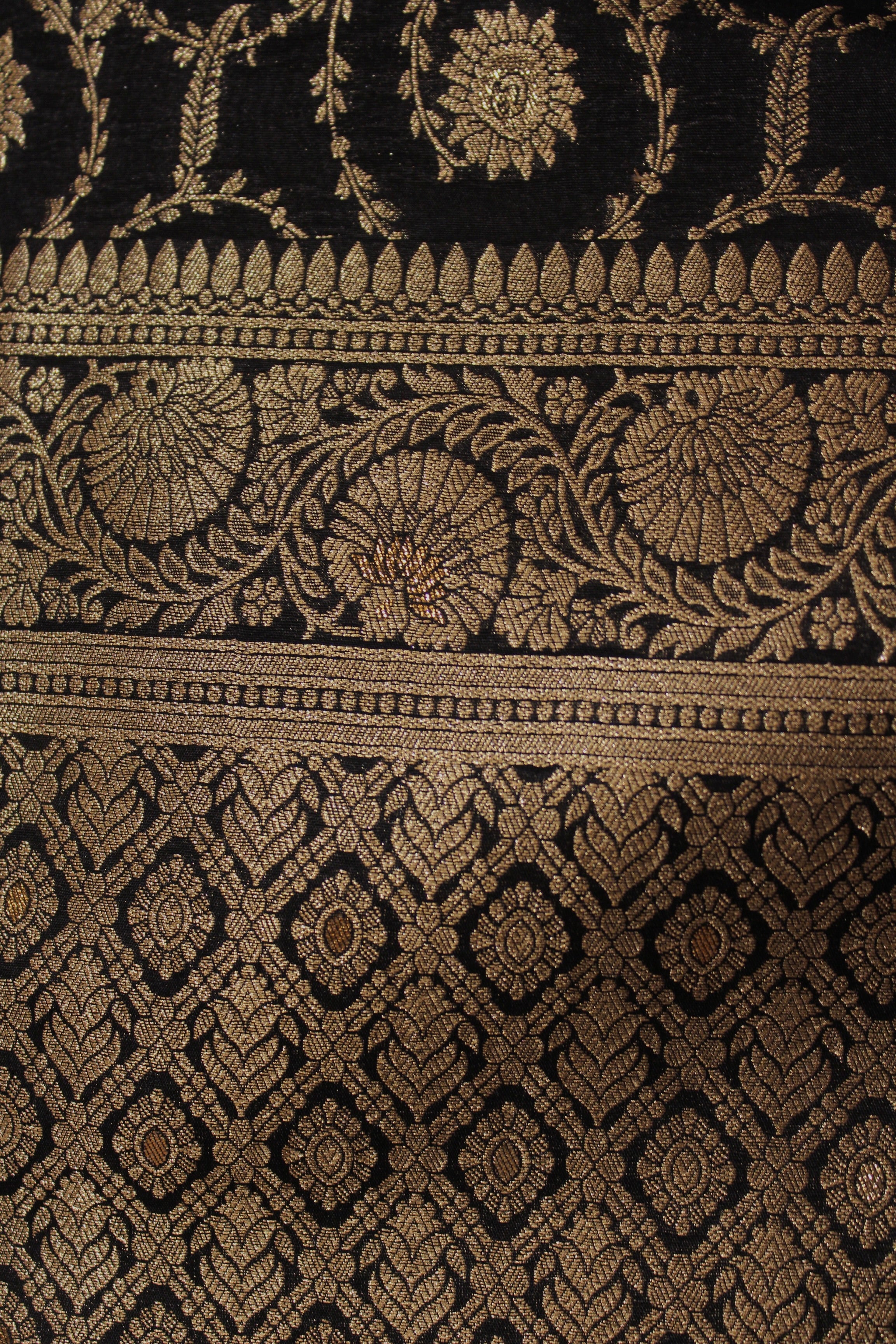 Manipuram Banarasi Silk Saree with Intricate Jal Work