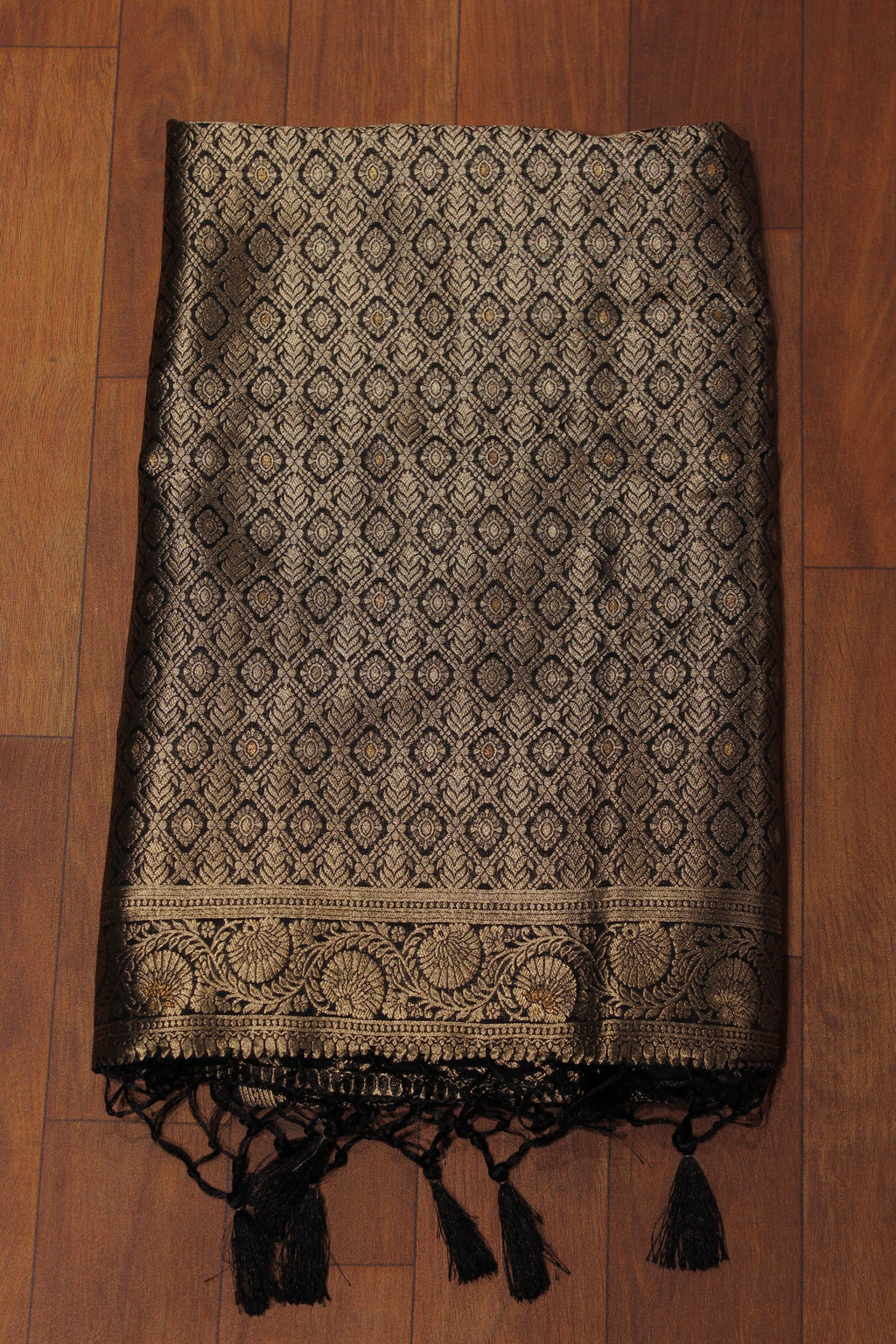 Manipuram Banarasi Silk Saree with Intricate Jal Work